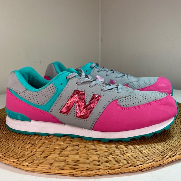 New Balance Grey Teal and Pink Sneakers - Picture 1 of 13